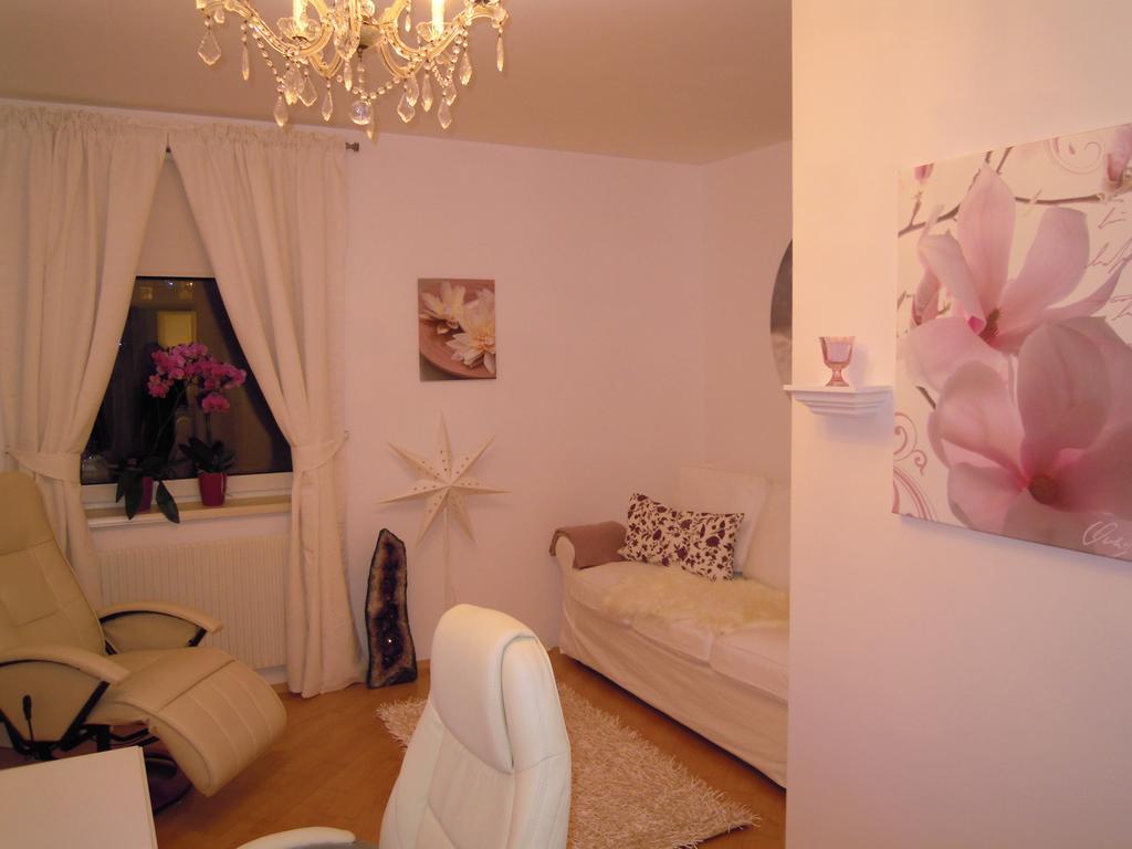 Orchidee Apartment Винер Нойдорф Екстериор снимка